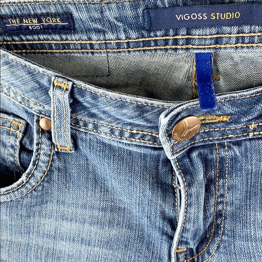 VIGOSS | The New York Boot Style Distressed Jeans - Picture 5 of 8